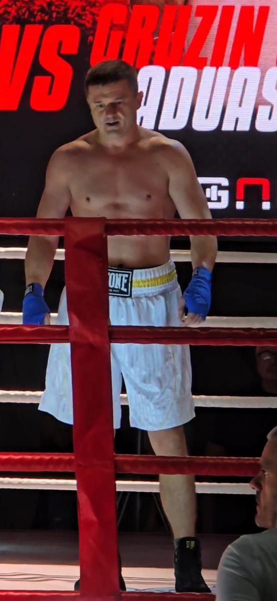 Miloš Stojanović Tigar nokautirao Gruzijca u drugoj rundi