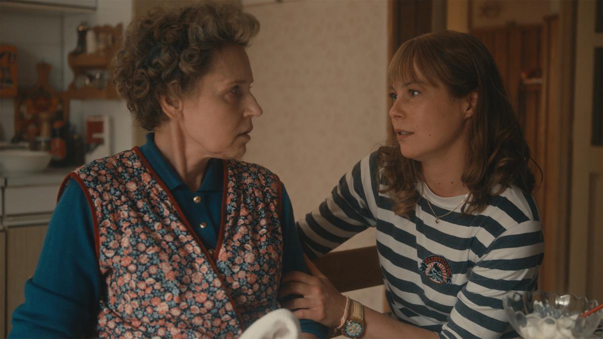 BIJELO SE PERE NA DEVEDESET, stills 2.jpg