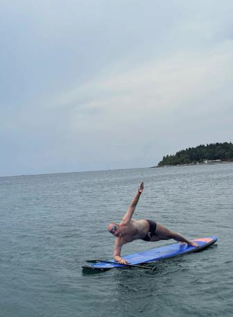 Aleksandar Sofronijević na kajaku na jednoj ruci