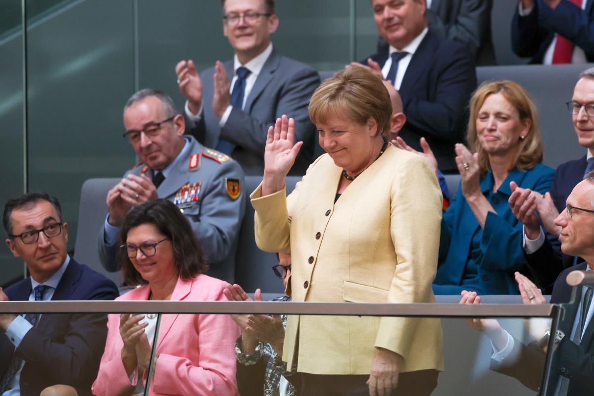 101 EPA Filip Singer.jpg