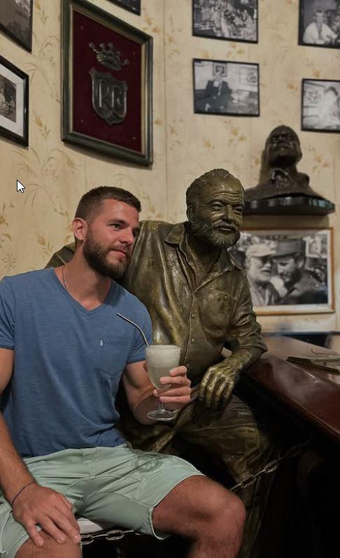 Jovan Banović, pevač Magnetic benda, na Kubi