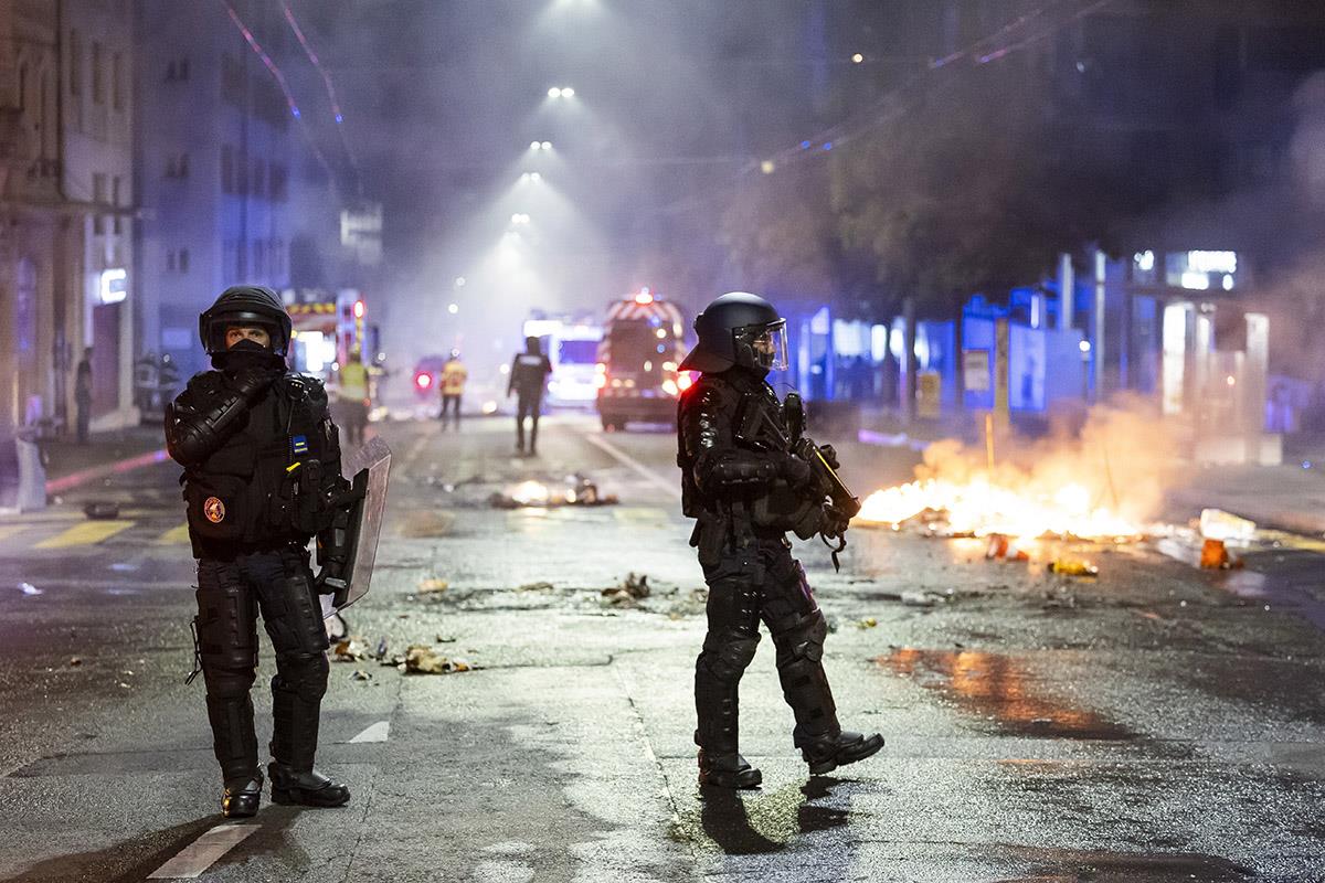 Švajcarska Lozana Protest neredi