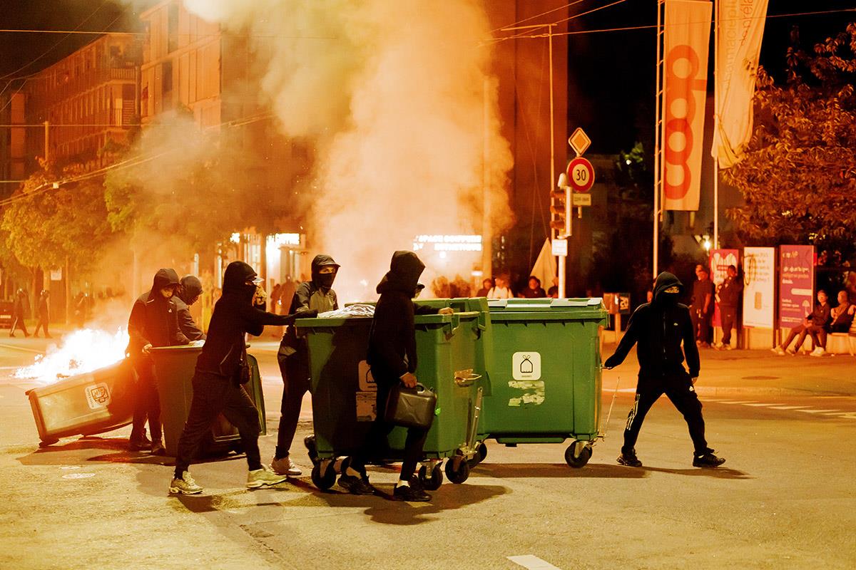 Švajcarska Lozana Protest neredi