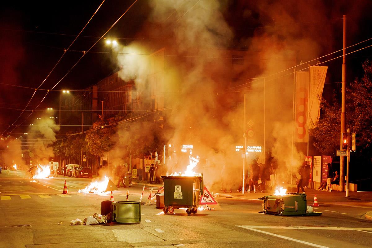 Švajcarska Lozana Protest neredi