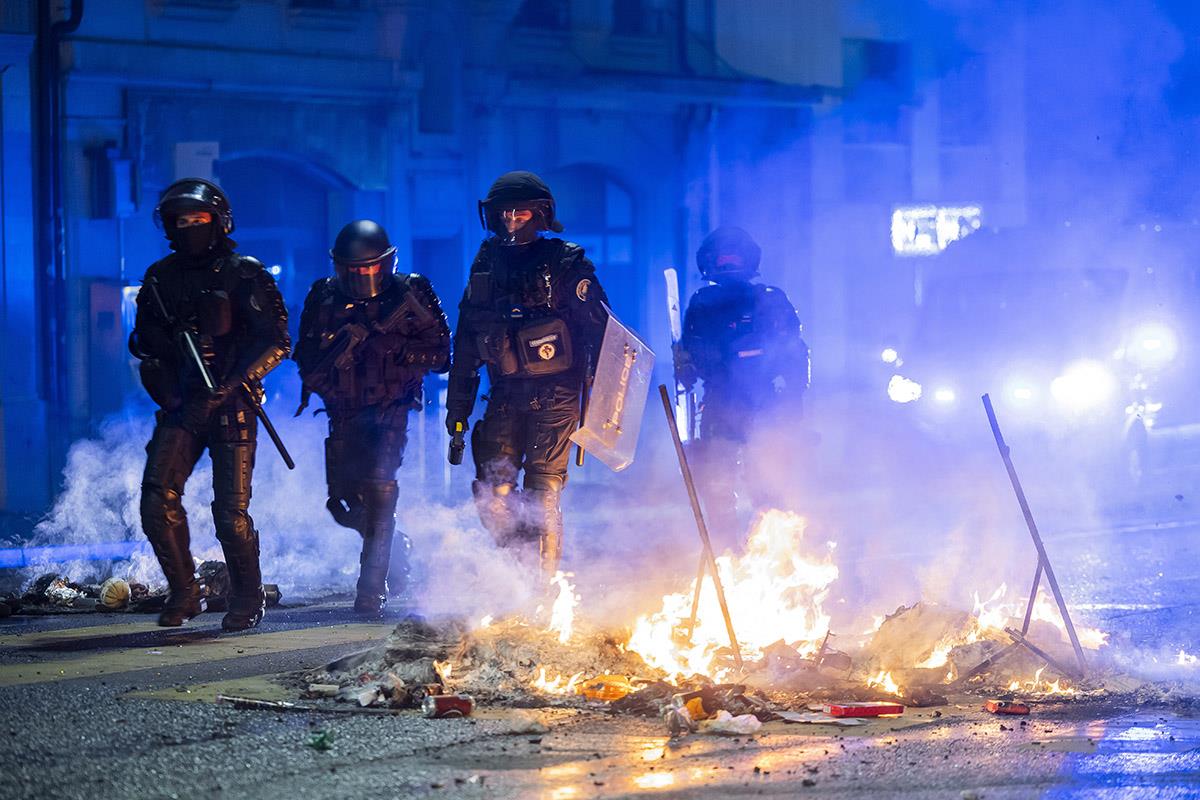 Švajcarska Lozana Protest neredi