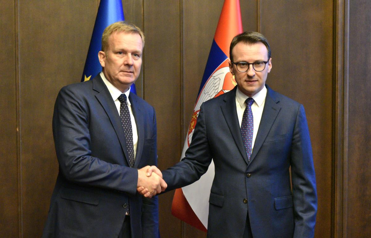 Директор Канцеларије за КиМ Петар Петковић са Питером Соренсеном-1.JPG
