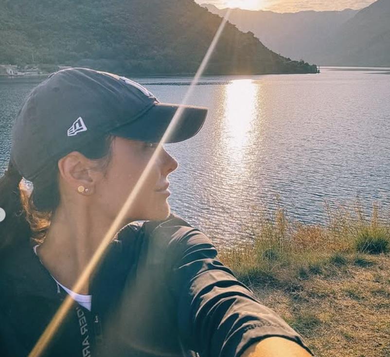 Dragana Mićalović bez šminke uživa na letovanju.