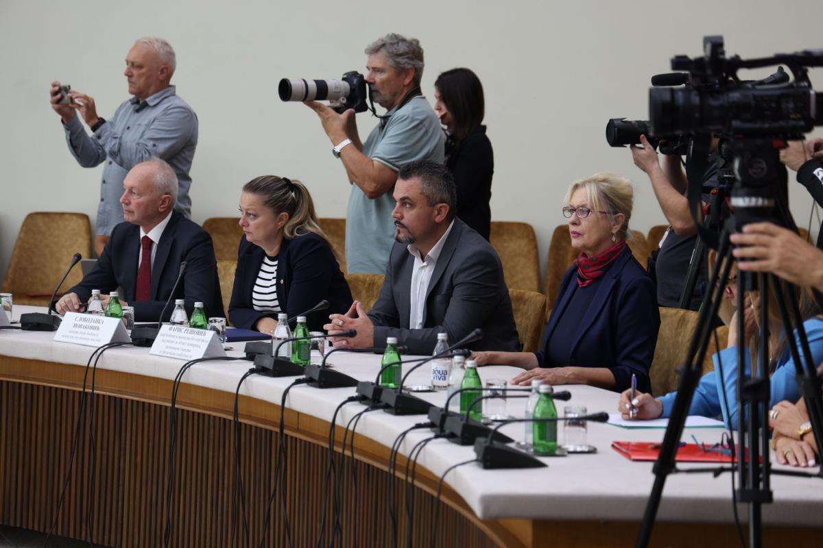 Svečana Sednica Vlade republike Srbije (41).jpeg