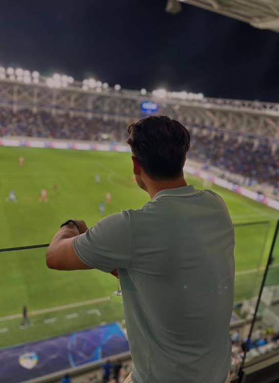 Miloš Biković sa ženom na Kipru