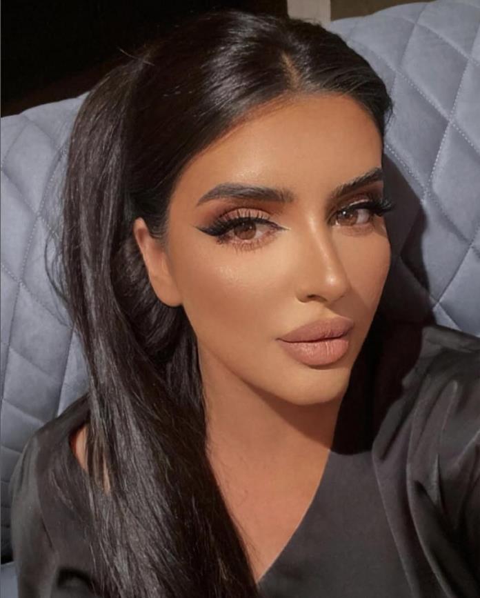 Princeza Šeika - selfi.jpg