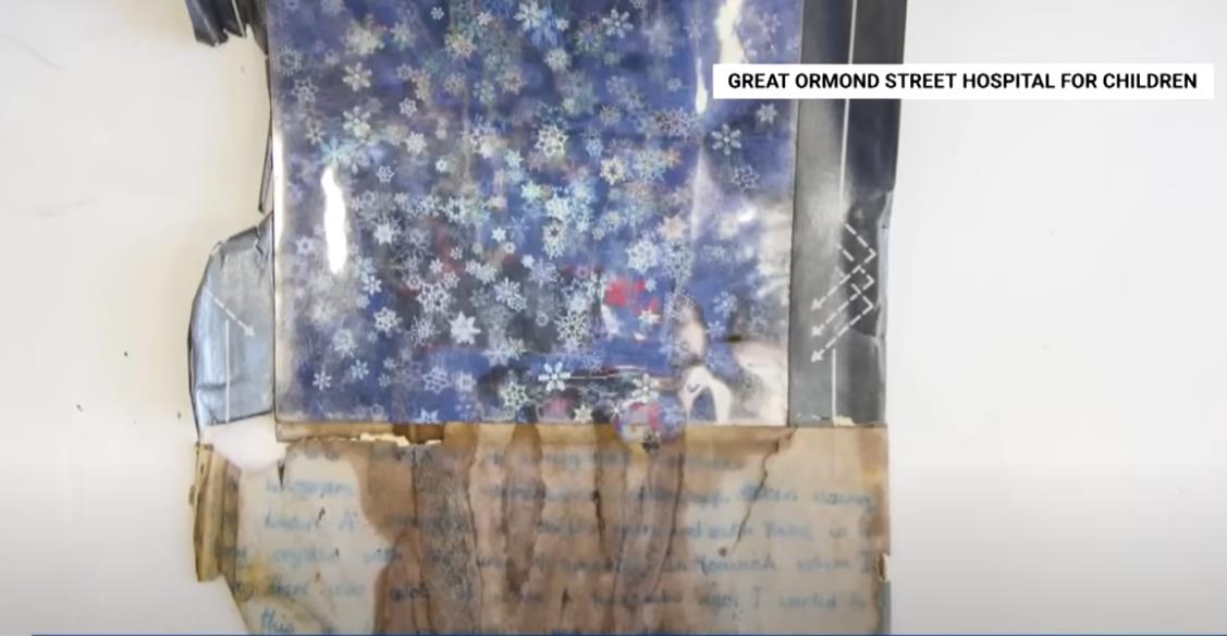 Predmeti iz vremenske kapsule princeze Dajane.jpg