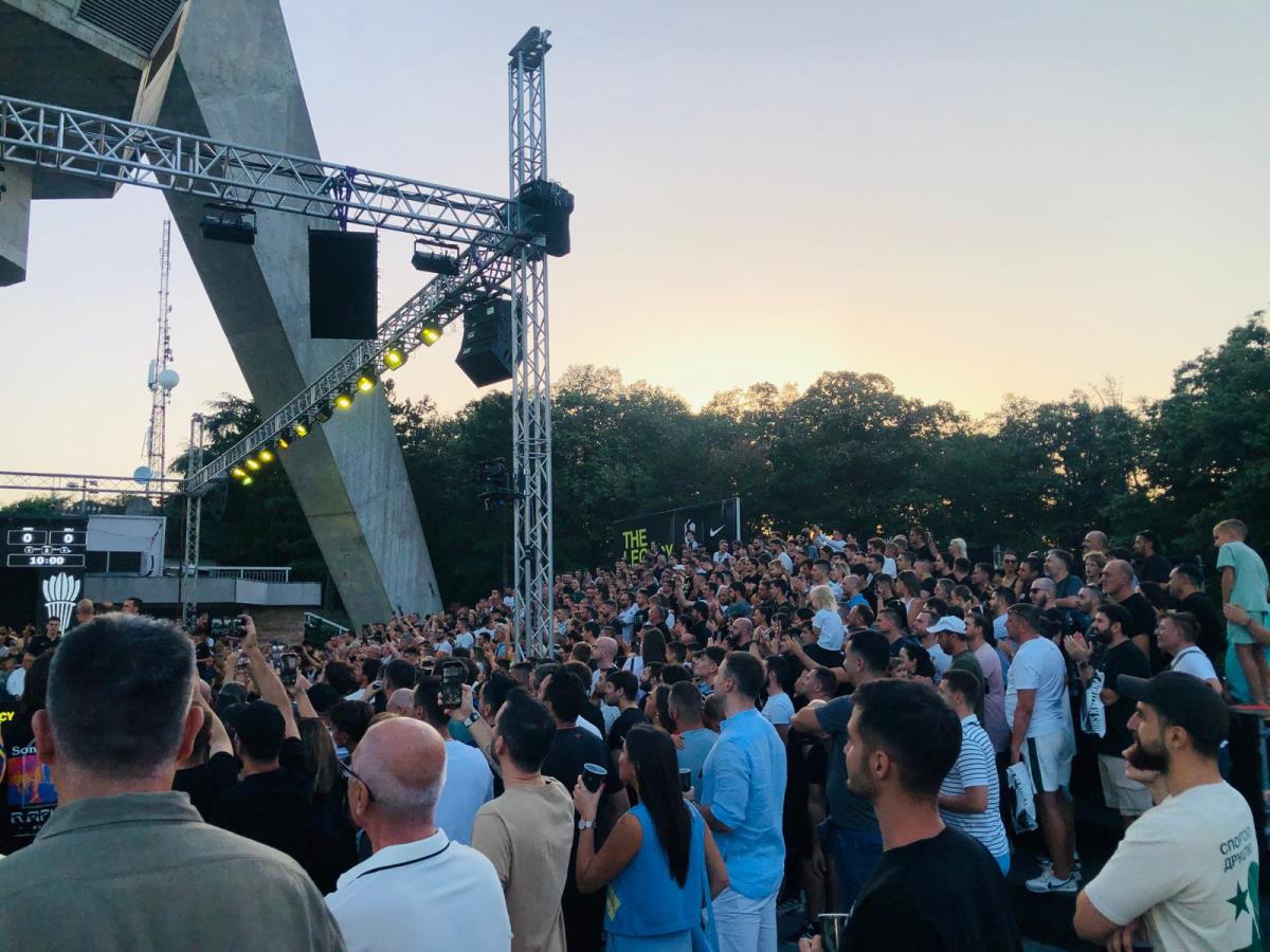 KK Partizan promocija dresa