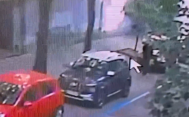 2025-08-30 13_57_36-JEZIVO Kamere snimile ubistvo bivšeg predsednika skupštine_ Napadač mu prišao s .png