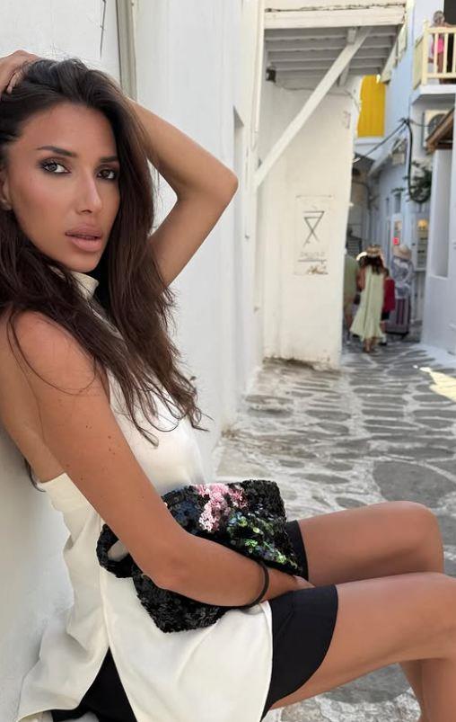 Mina Joksimovića na Mikonosu