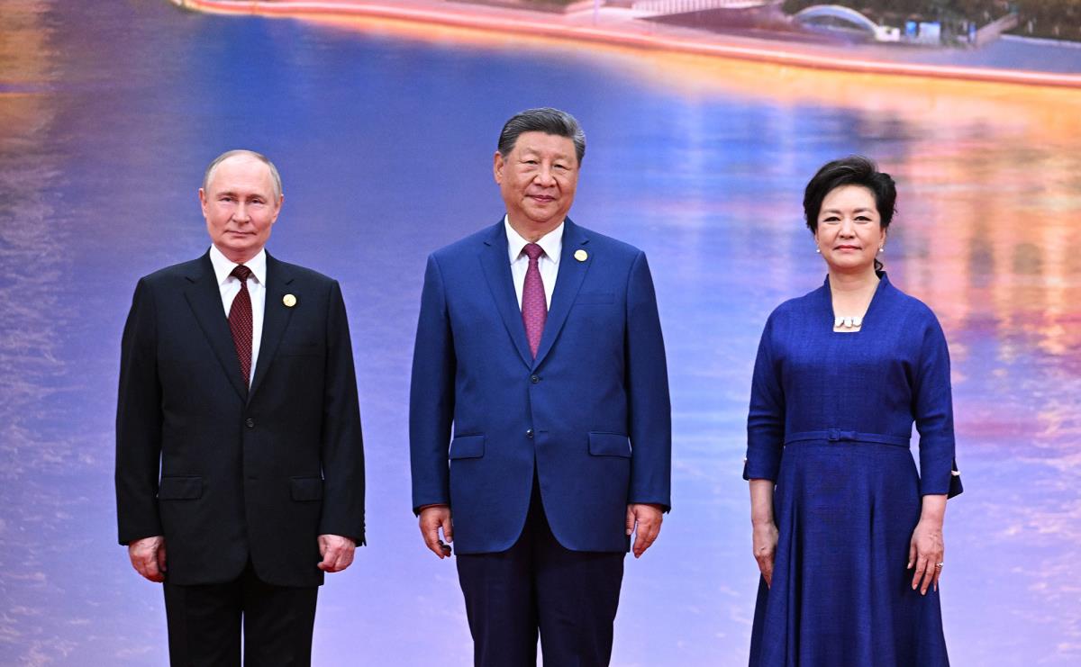 putin02 EPA Sergey Bobylevsputnikkremlin P copy.jpg