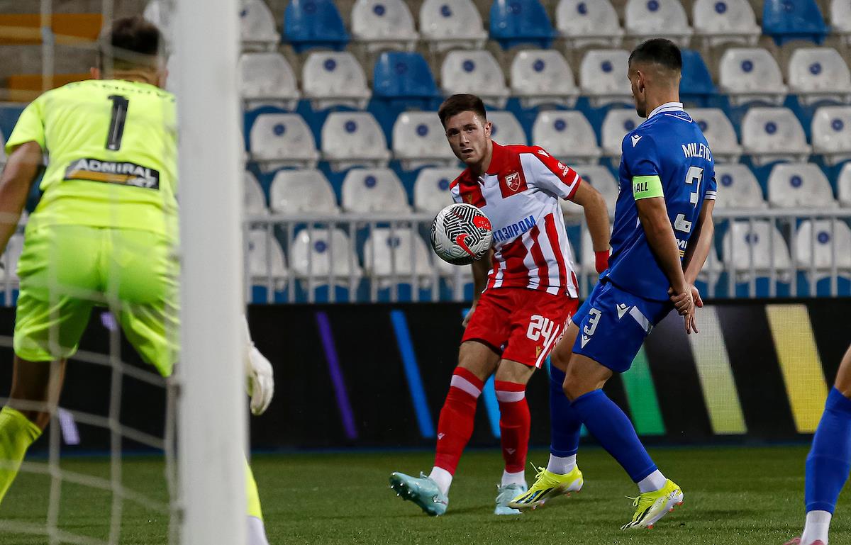 novi pazar-zvezda-379153.JPG