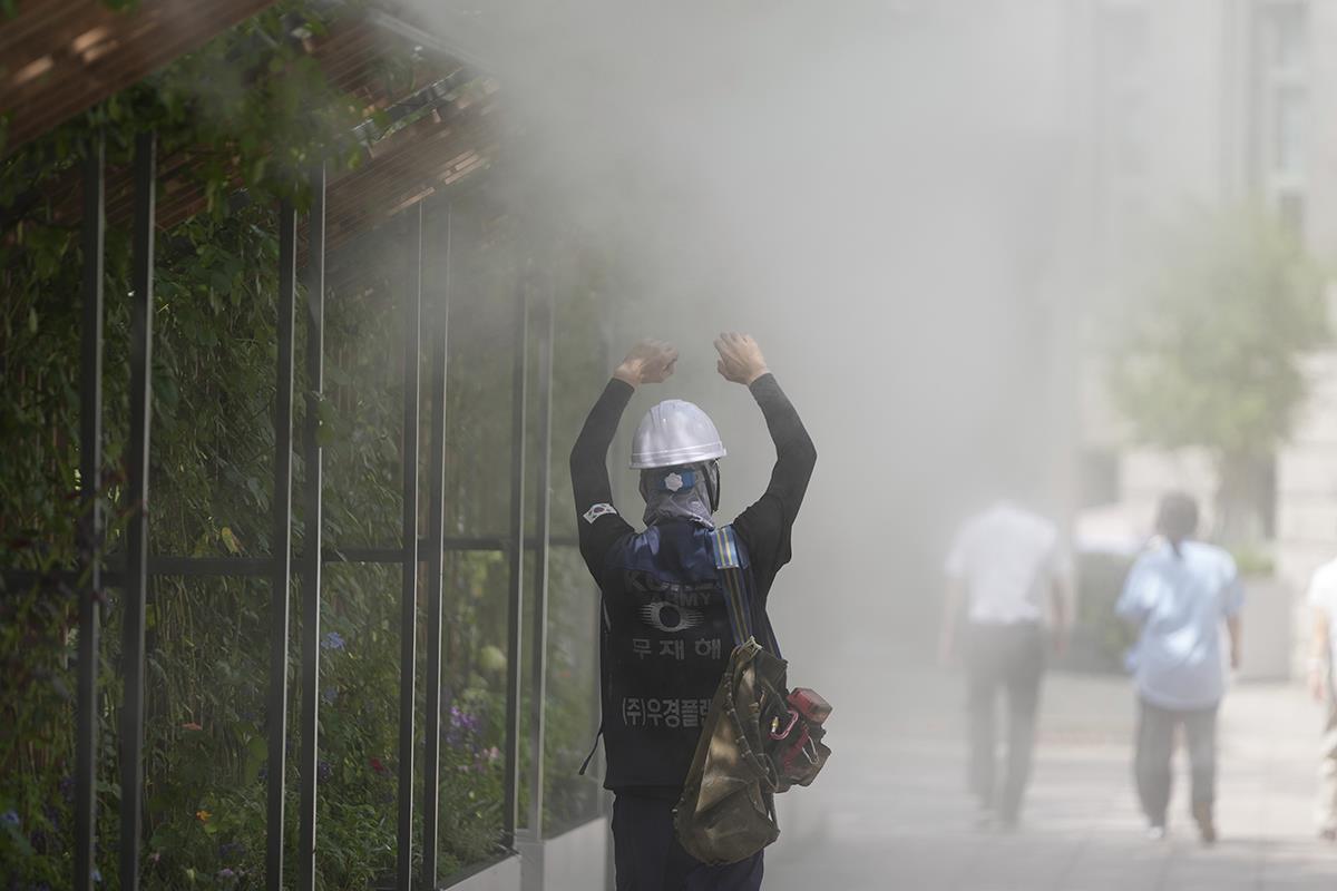 x02 AP Lee Jinman.jpg