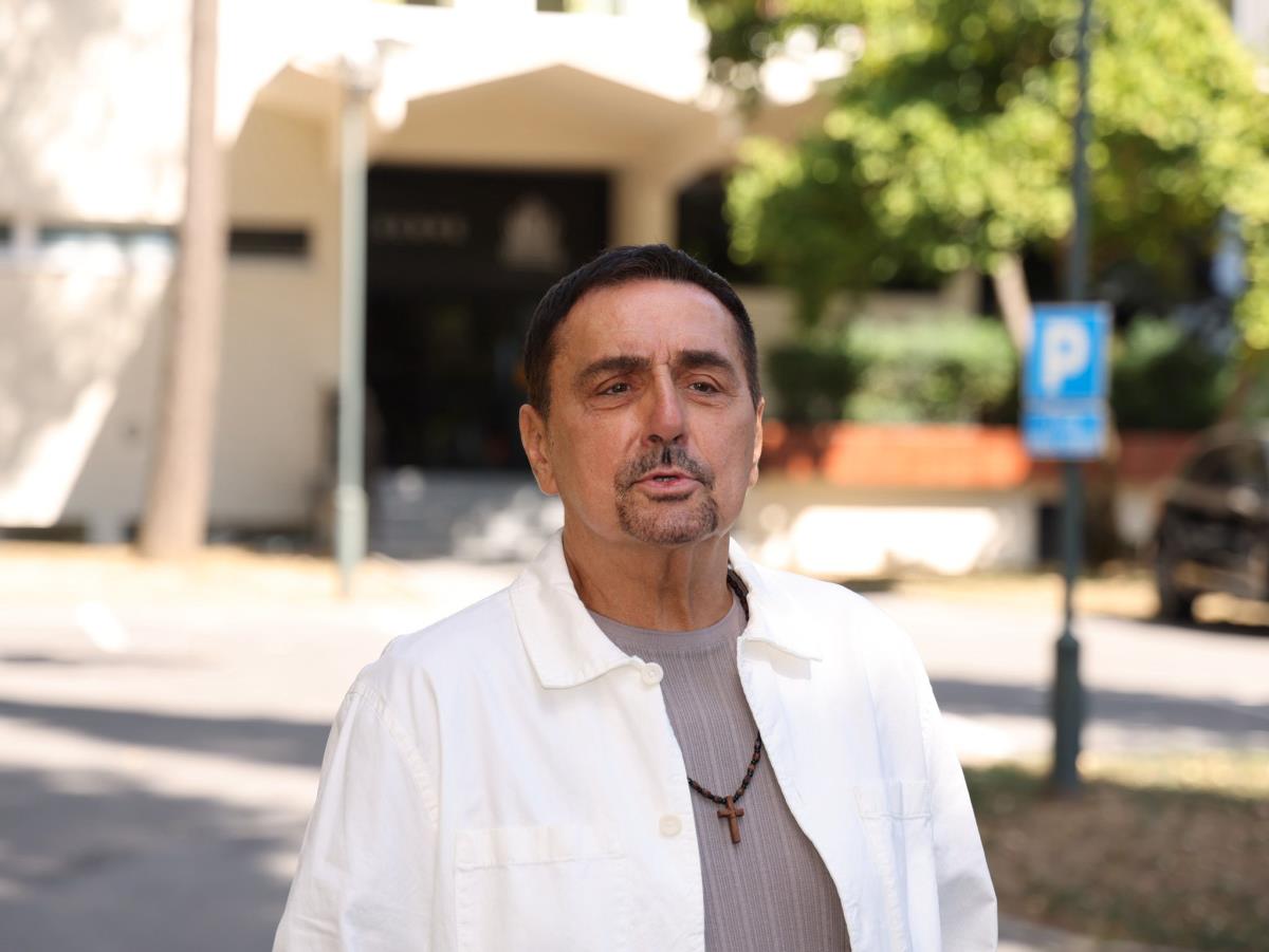 Zvezde Granda   Dragan Kojić Keba (1).jpeg