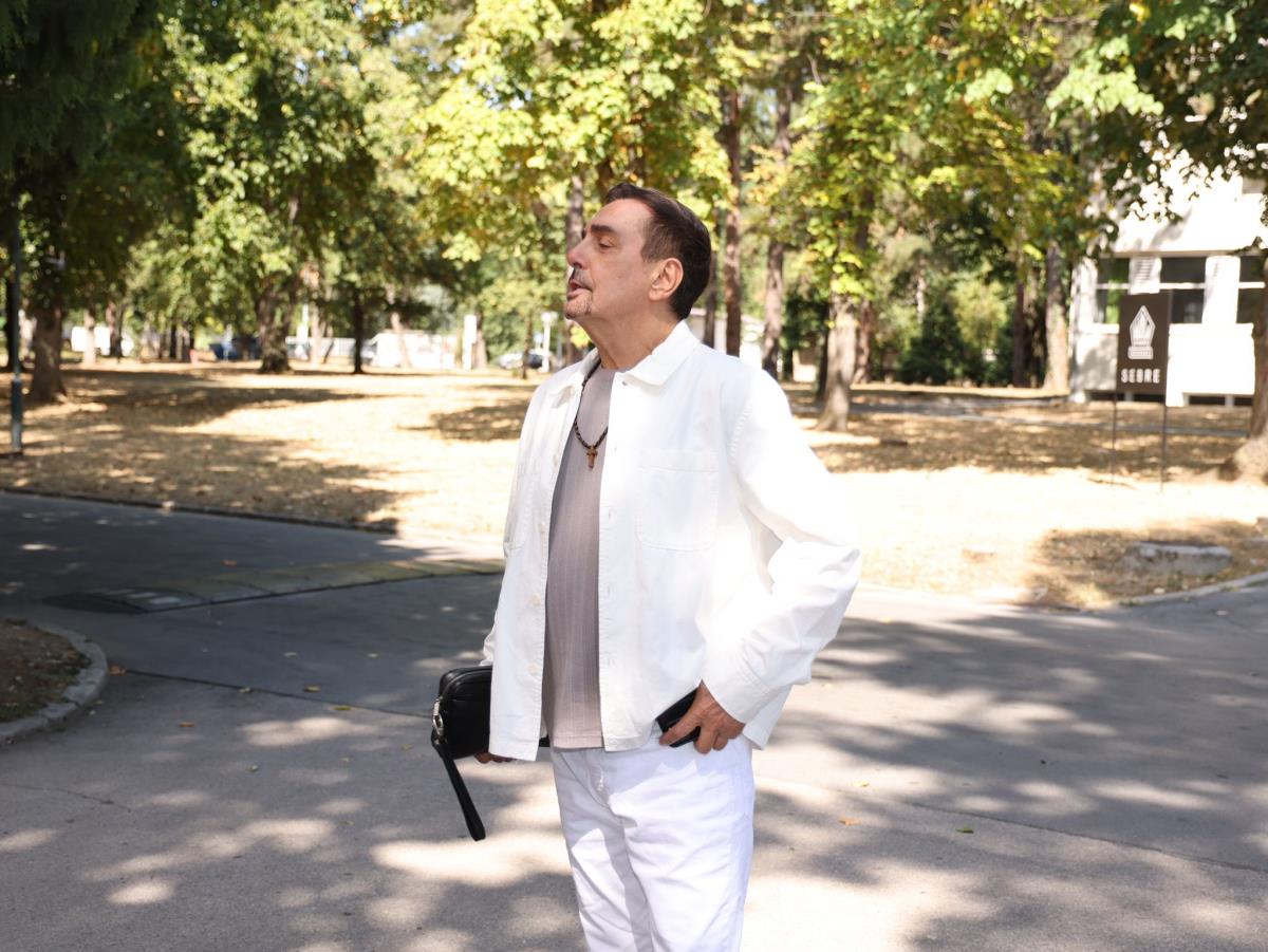 Zvezde Granda   Dragan Kojić Keba (3).jpeg