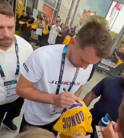 Dončićev telohranitelj 3.jpg