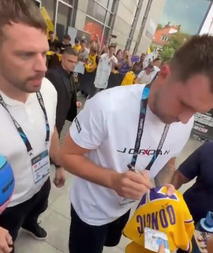 Dončićev telohranitelj 4.jpg