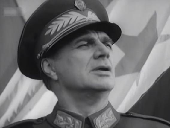 Ivan Bersenjev  kao Josip Broz Tito u filmu U planinama Jugoslavije