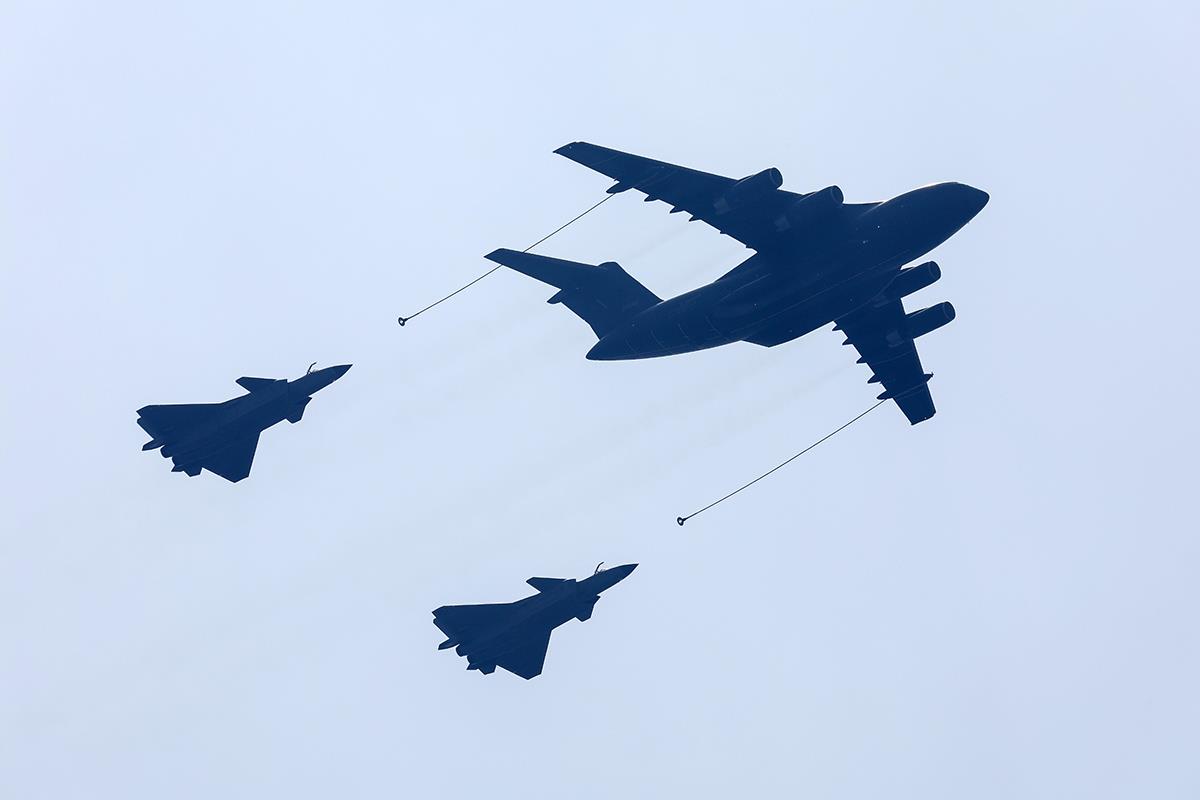 Vojna parada Kina oružje (15).jpg