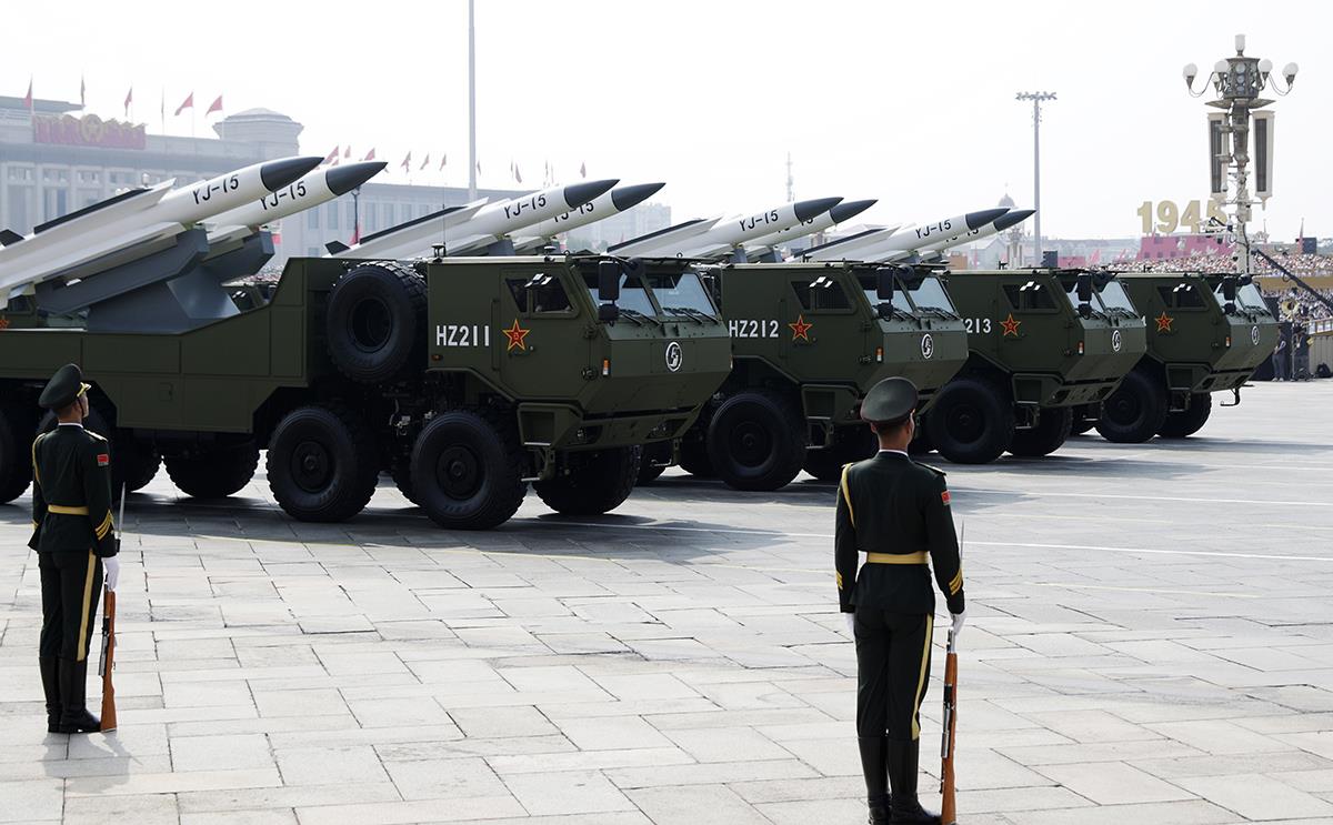 Vojna parada Kina oružje (14).jpg