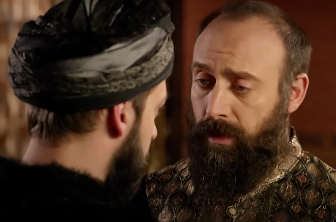 Okan Jalabik kao Ibrahim paša u seriji Sulejman Veličanstveni (8).png