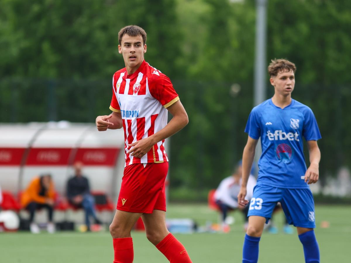 Ognjen Teofilović, mladi fudbaler Crvene zvezde