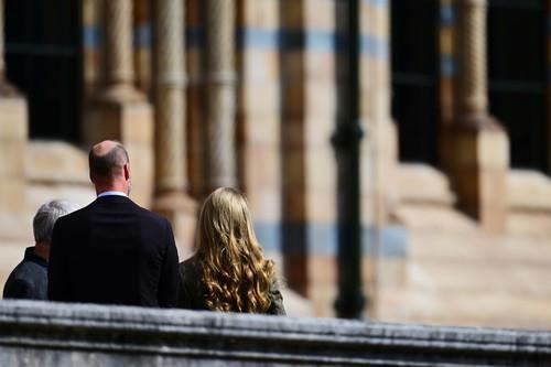 Princeza od Velsa sa novom frizurom u Prirodnjačkom muzeju