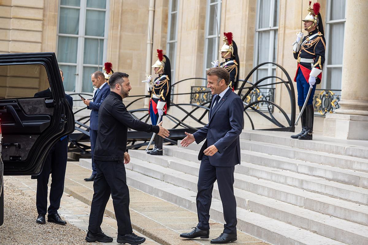 Volodimir Zelenski Emanuel Makron (7).jpg