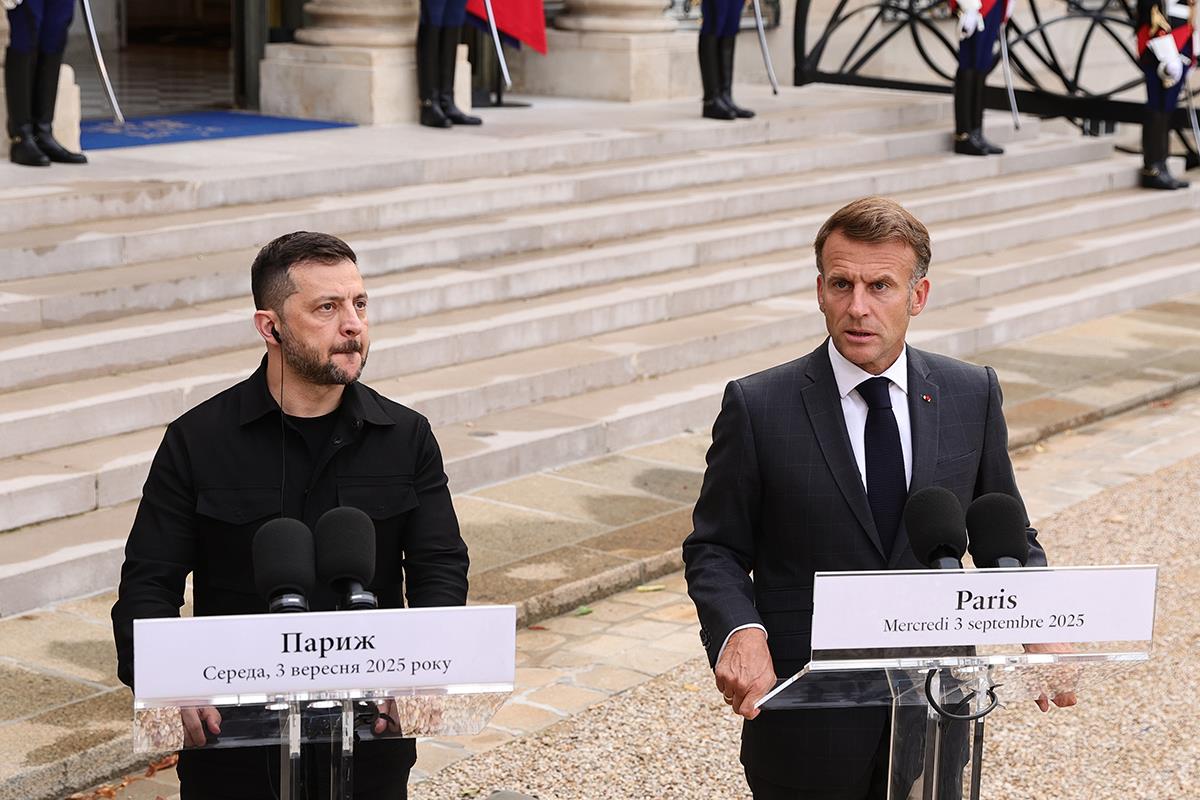 Volodimir Zelenski Emanuel Makron (4).jpg