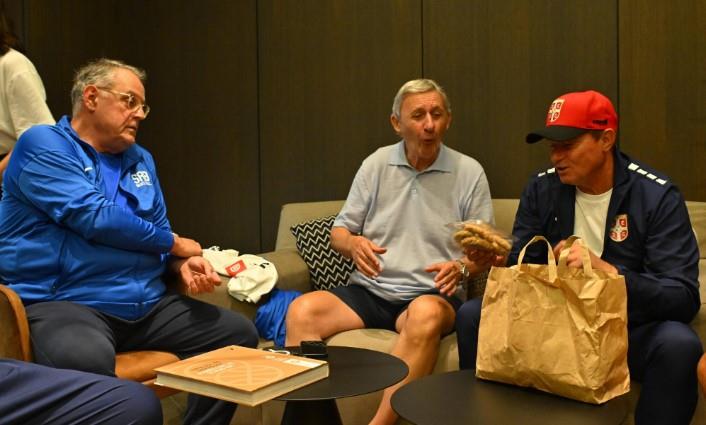 Čović Pešić i Piksi.jpg