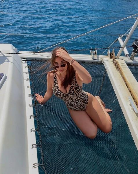 Una Čolić zavodljivo pozira na jahti