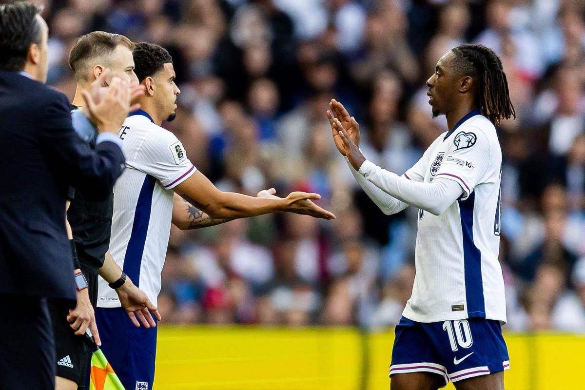 Ebereči Eze u dresu fudbalske reprezentacije Engleske