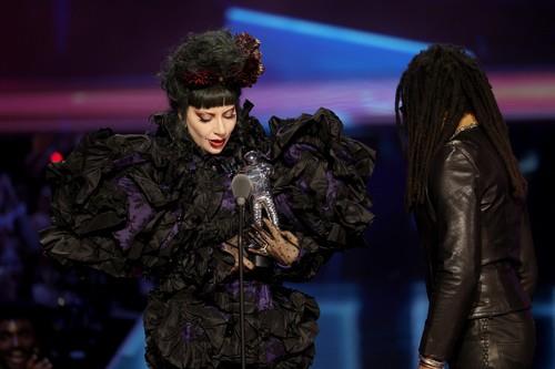Lejdi Gaga pobegla sa MTV VMA 2025
