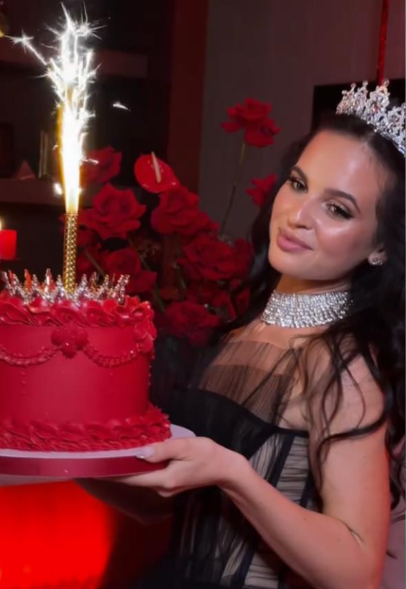 Sofija Kralov se udala za milionera u Dubajiu (7).png