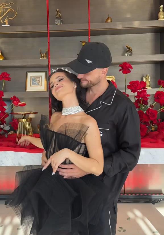 Sofija Kralov se udala za milionera u Dubajiu (13).png