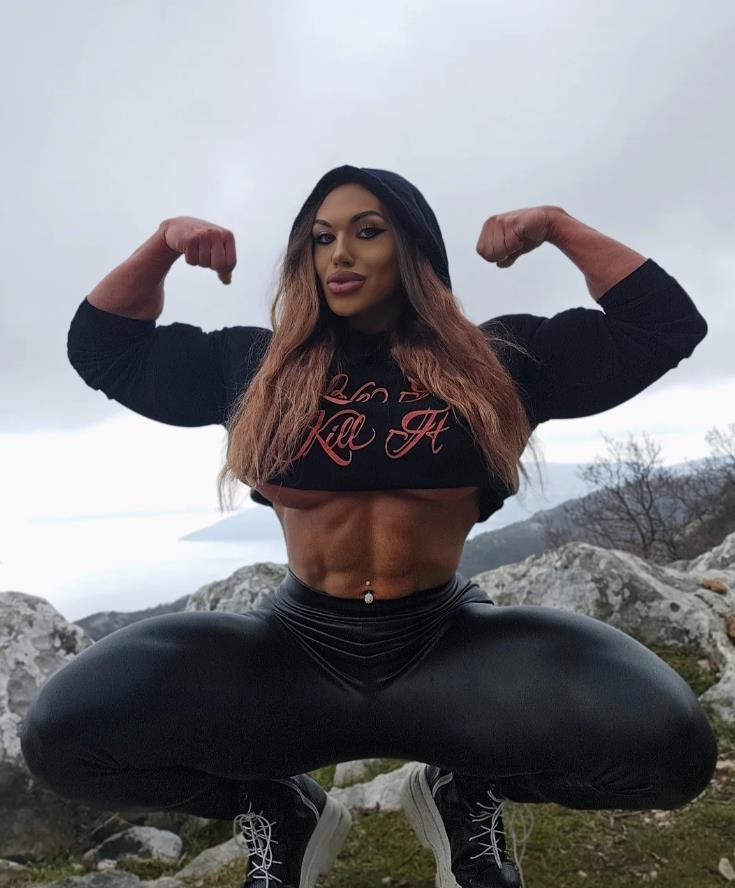 Natalija Kuznjecova, ruska dizačica tegova i bodibilderka (3).png
