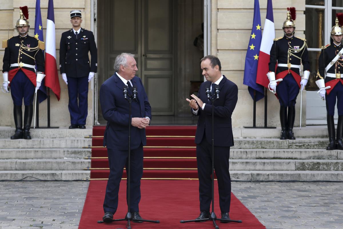 lecornu01 AP Pool.jpg