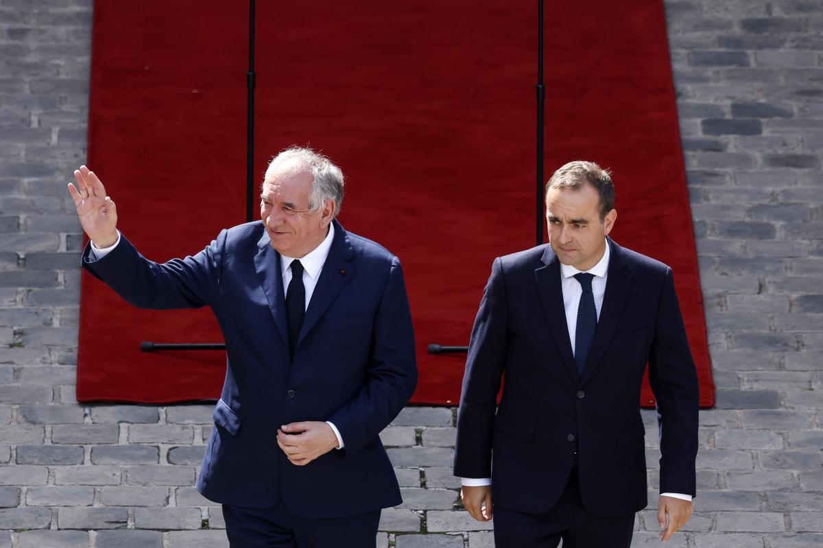 lecornu02 EPA Ian Langsdon  Pool.jpg