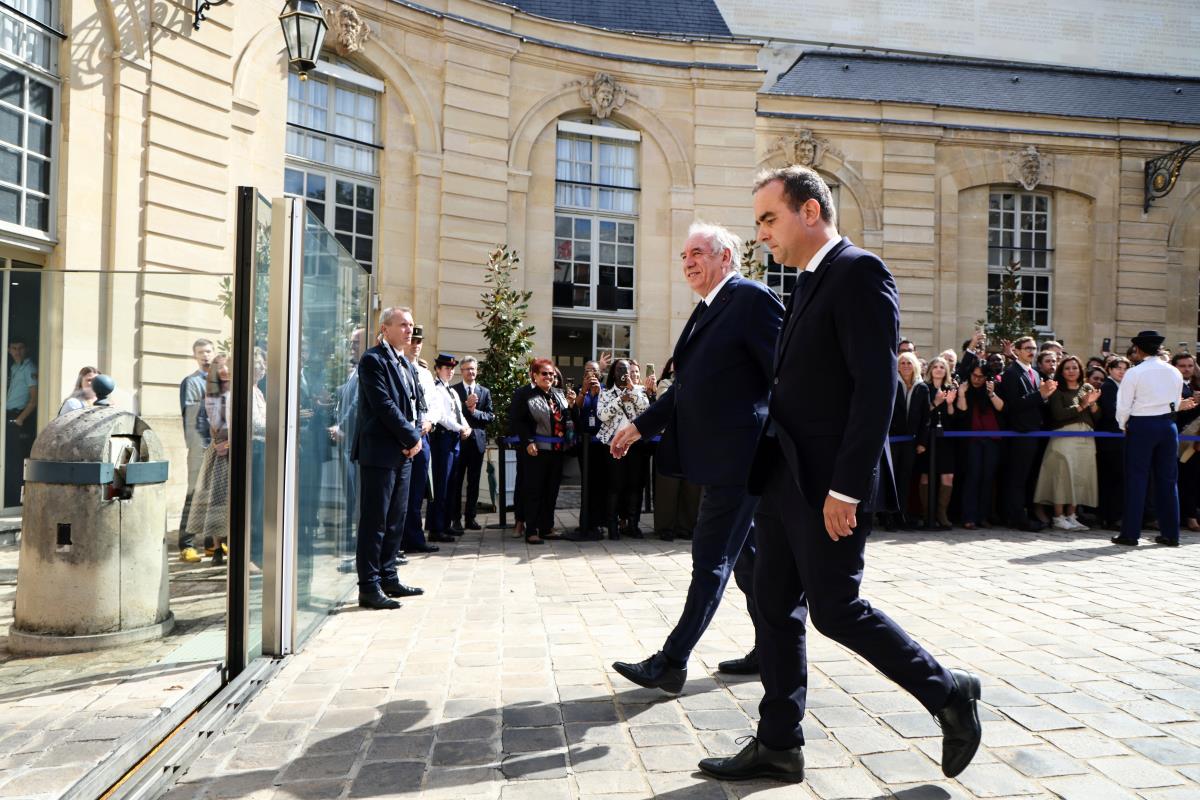 lecornu04 EPA Ludovic Marin  Pool.jpg