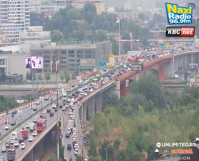 2025-09-11 08_18_41-Naxi radio _ Opusti se i uživaj — Mozilla Firefox.png