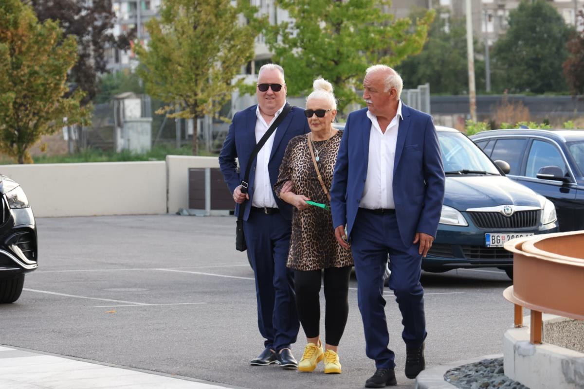 Sasa Matić rođendan ćerka porodica Matić (2).jpeg