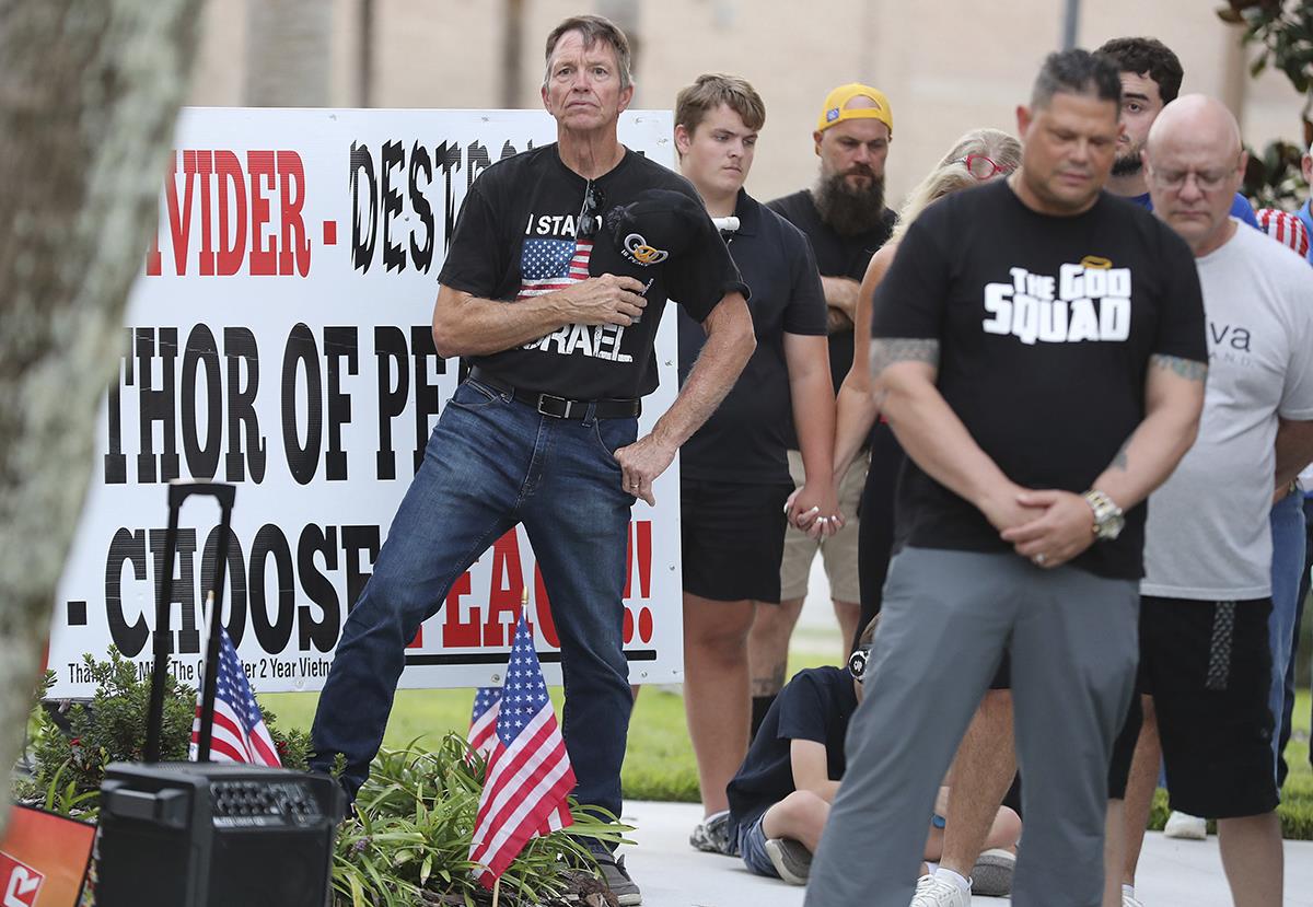 x01 AP Stephen M Dowell.jpg