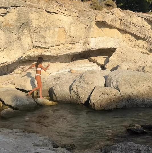 Dragana Mićalović na moru