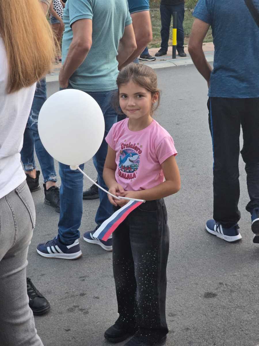 WhatsApp Image 2025-09-13 at 18.39.39_7197e84d.jpg