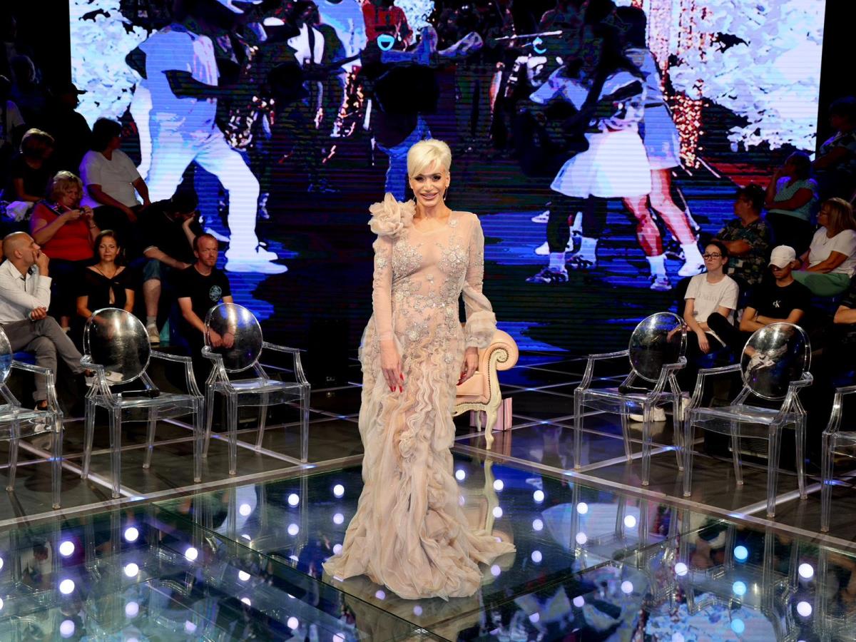 "GLEDAŠ ŽENE KOJE NIŠTA NE VREDE, A DOBIJAJU SVE - KOLA, KUĆE, PRSTEN..." Dušica Jakovljević van sebe: Što meni ne padne s neba?!