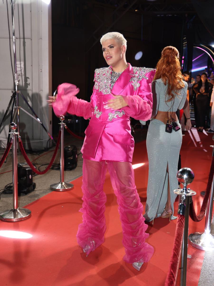 "MIKI SE KONTROLIŠE" Peja otkrio kako gleda na sukobe njegovog brata u rijalitiju: Posvađao se sa koleginicom svoje majke....